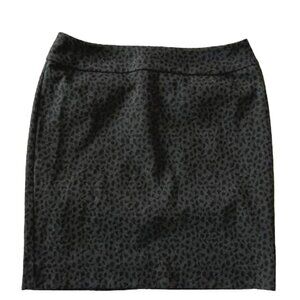 Women's Halogen Pencil Skirt Black Animal Print Stretch Knee-Length Size 12